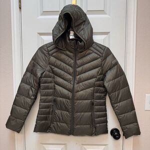 Lucky Brand Quilted Down Puffer Jacket Women's SZ M Green Packable Hooded w/ Bag